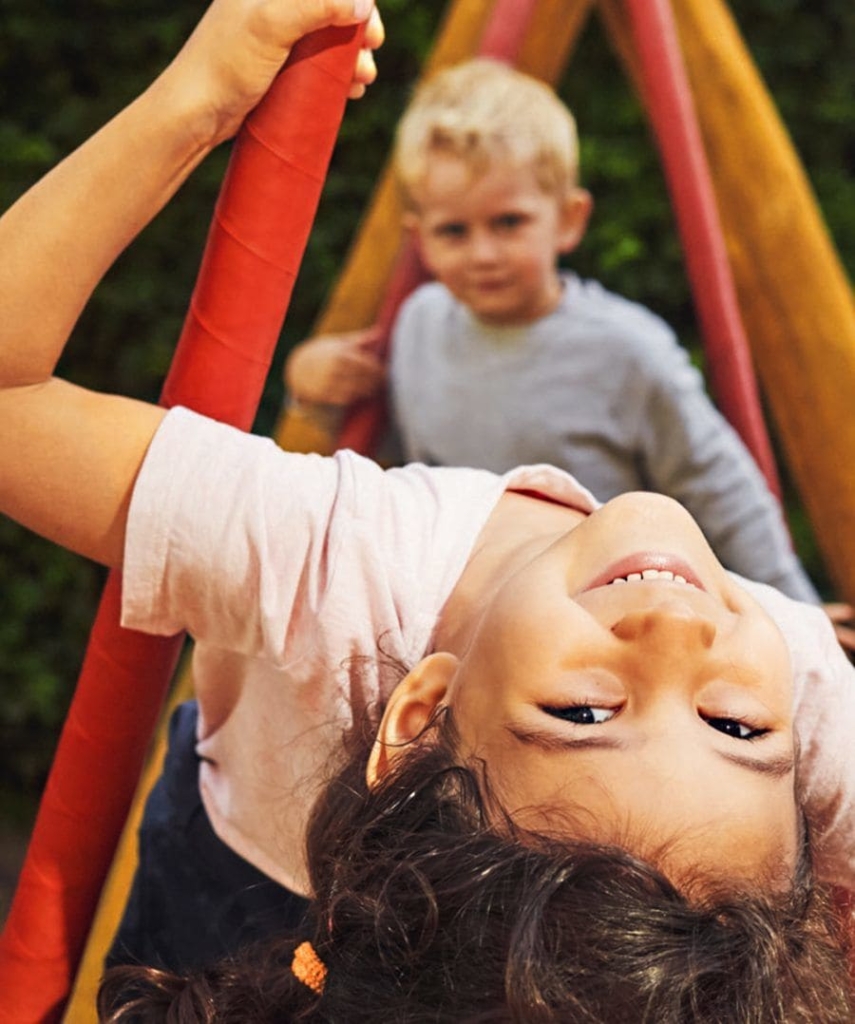 Kinderfreundschaften können für immer sein? Wir klären auf